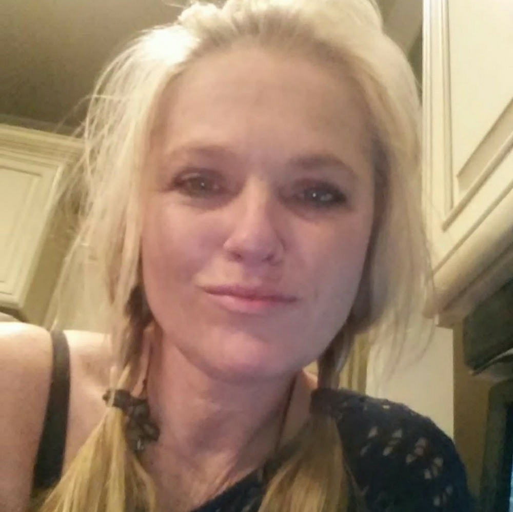 Meet your Posher, Denise